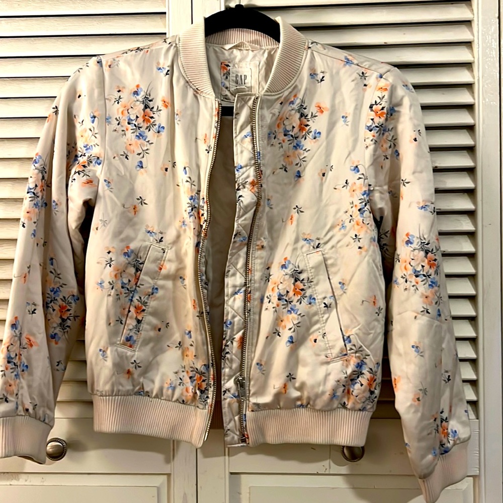 Gap kids jacket for girl size 10/11 light pink/cream